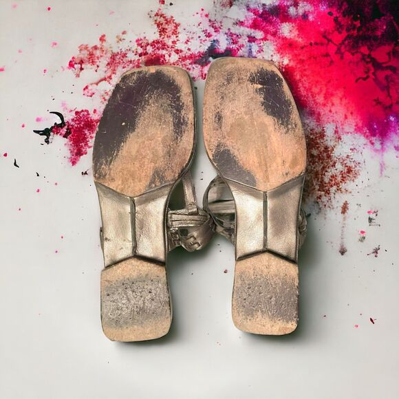 RALPH LAUREN COLLECTION Metallic Pewter Flat Leather Thongs  RALPH LAUREN COLLECTION Metallic  Pewter Flat Leather Thongs Sandals Sz 7.5